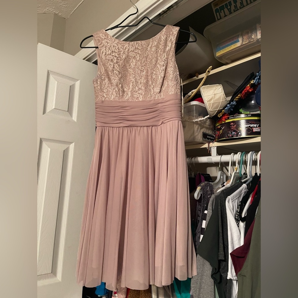 Elegant Pink Sleeveless Dress